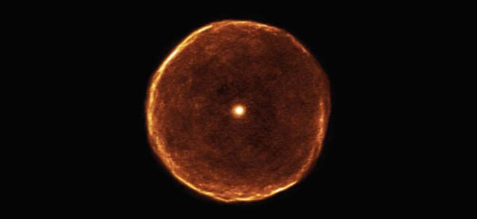 ALMA observa estrella con burbuja 