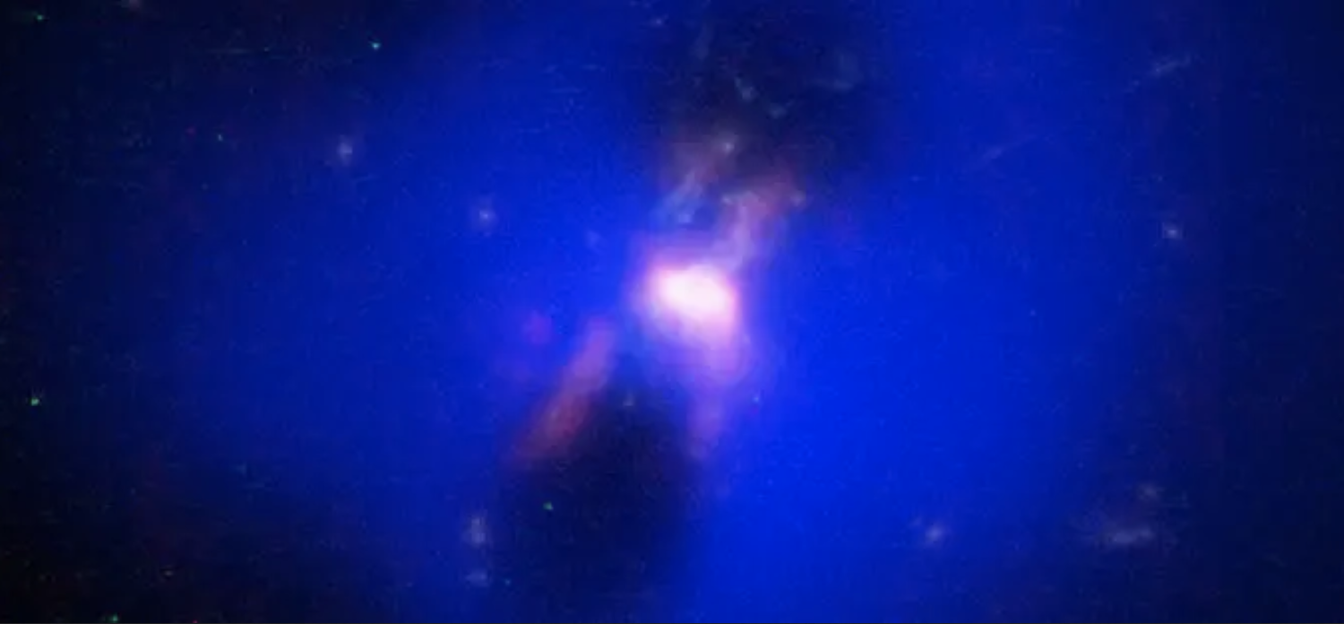 Black hole in remote galaxy acts like cosmic thermostat